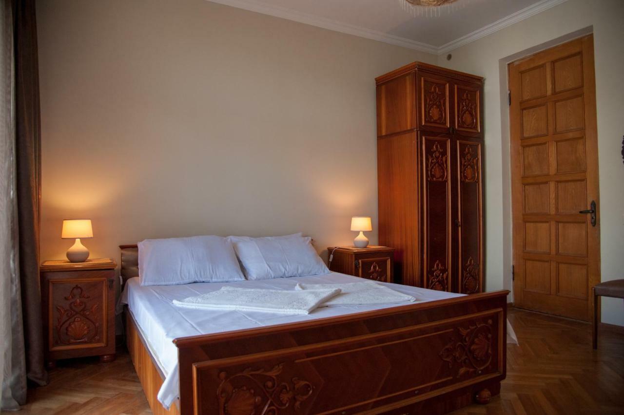 Cozy Guest House In Old باتومي المظهر الخارجي الصورة