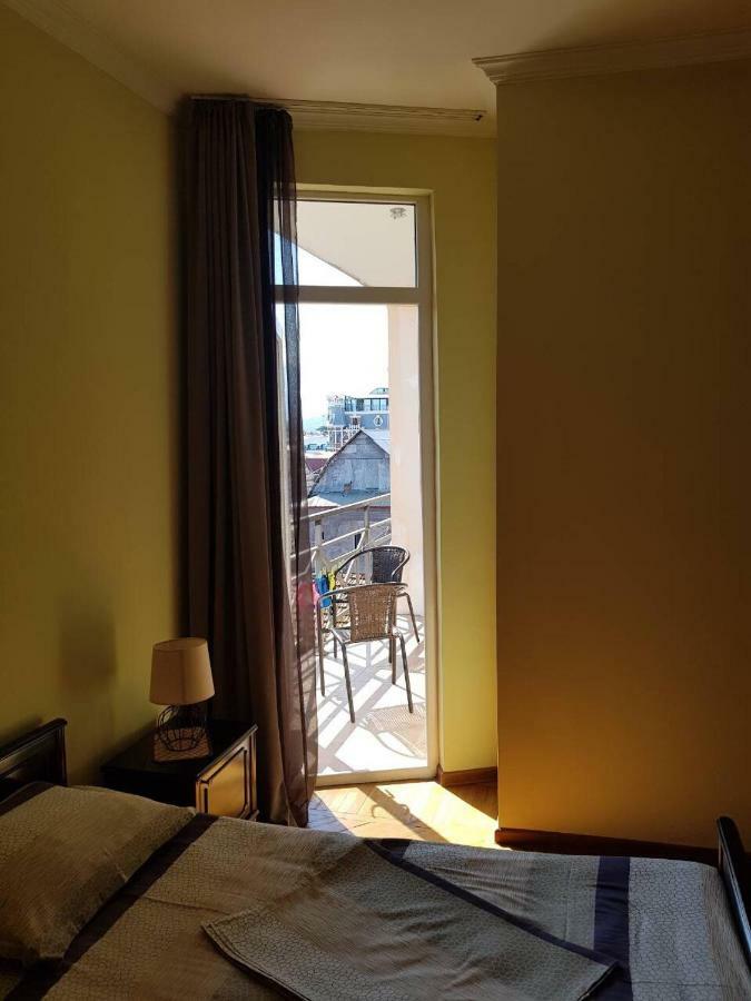 Cozy Guest House In Old باتومي المظهر الخارجي الصورة